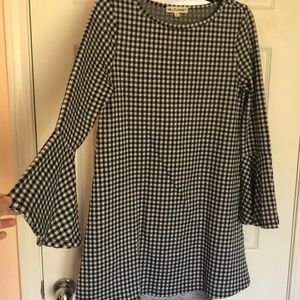 Plaid bell sleeve dress